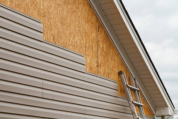 Professional Siding Contractor technician working in Denton, NC